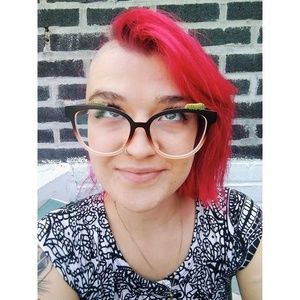 Meet your Posher, Emma